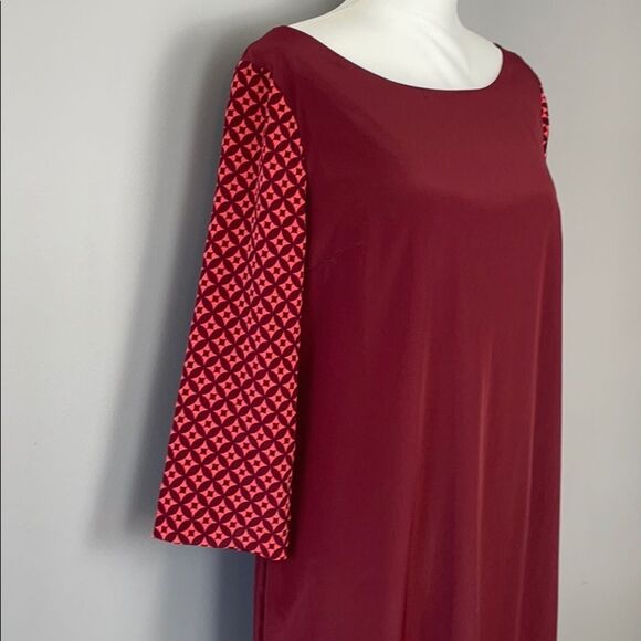 Old Navy Red Printed Sleeve Shift Dress. Size Medium. NWT. Minimalist Lagenlook. - Picture 3 of 12